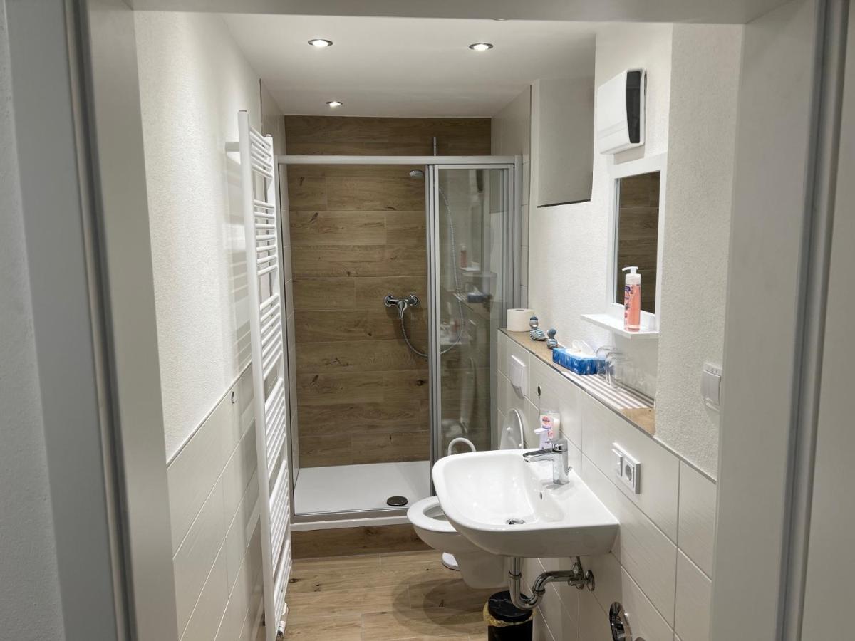 Ferienwohnung Raiffeisenstrasse -Gross- Obernburg am Main Eksteriør bilde